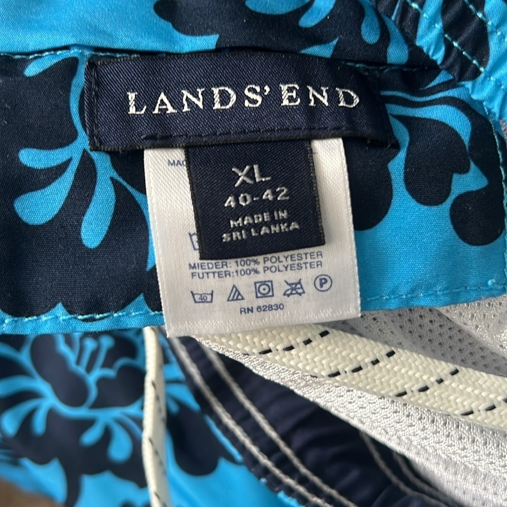 Lands’ End Blue Print Swim Trunks Size XL - Picture 3 of 7
